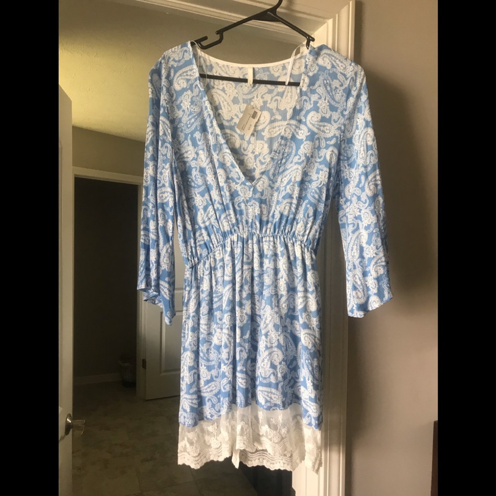 Blue/cream paisley print boho dress
